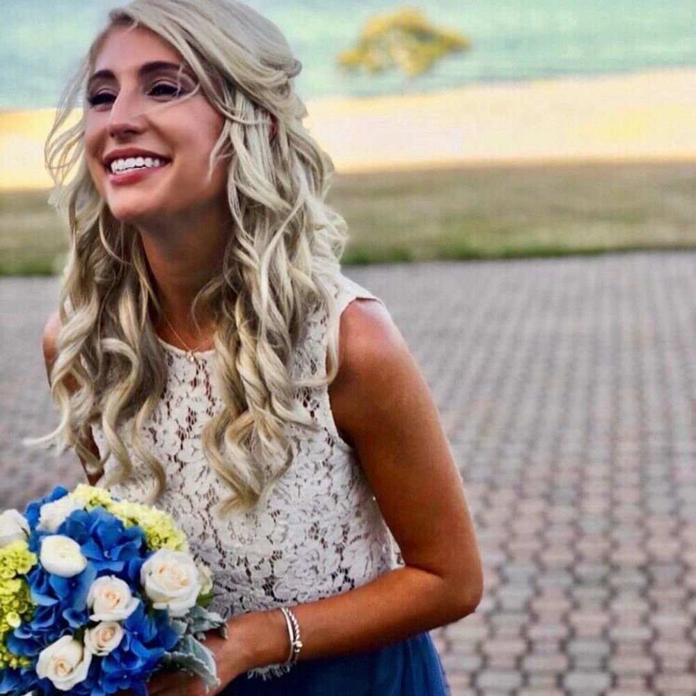 Meet your Posher, Alicia